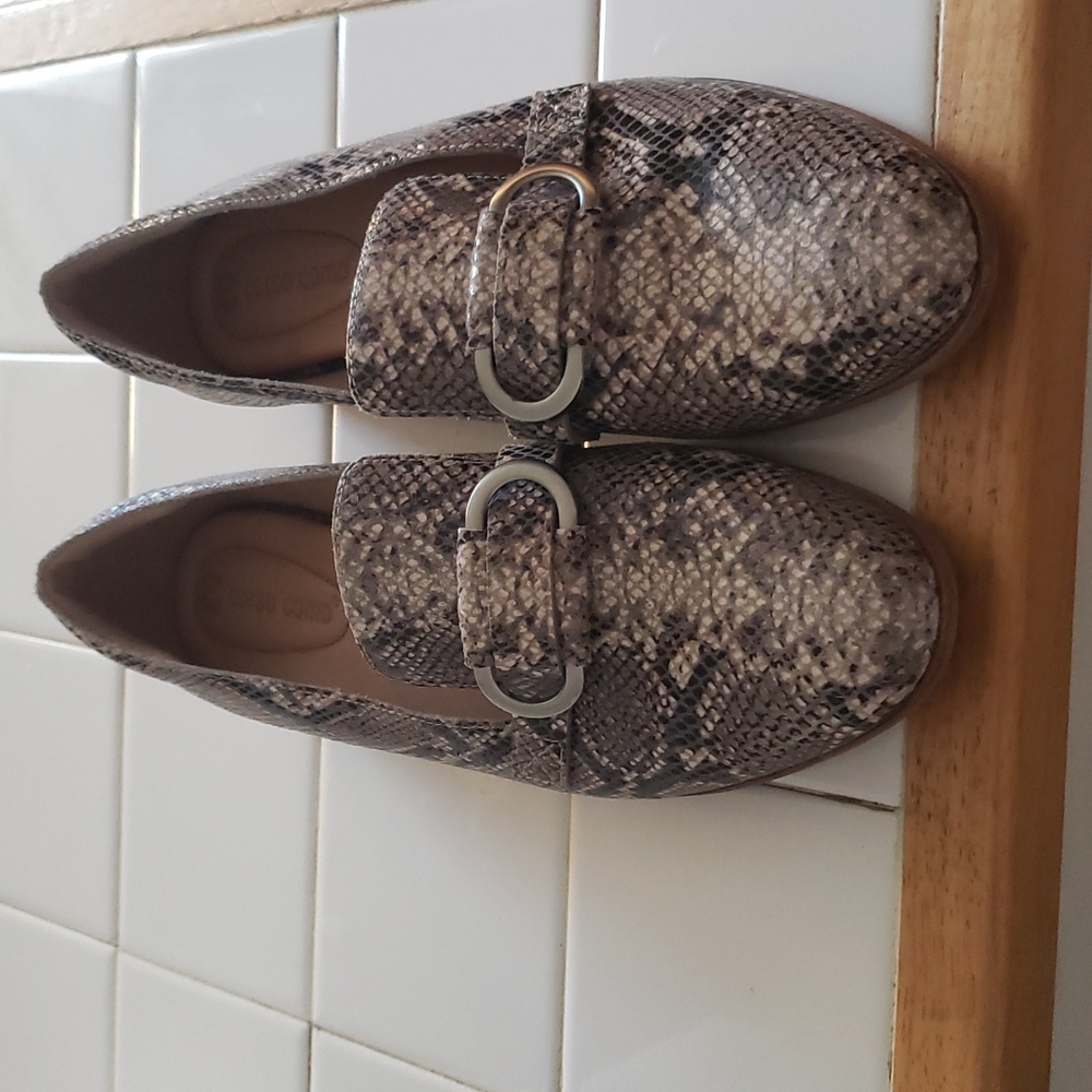 Corso Como leather Clarrah snake design loafer